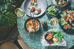 Quel restaurant vietnamien contacter pour un repas  